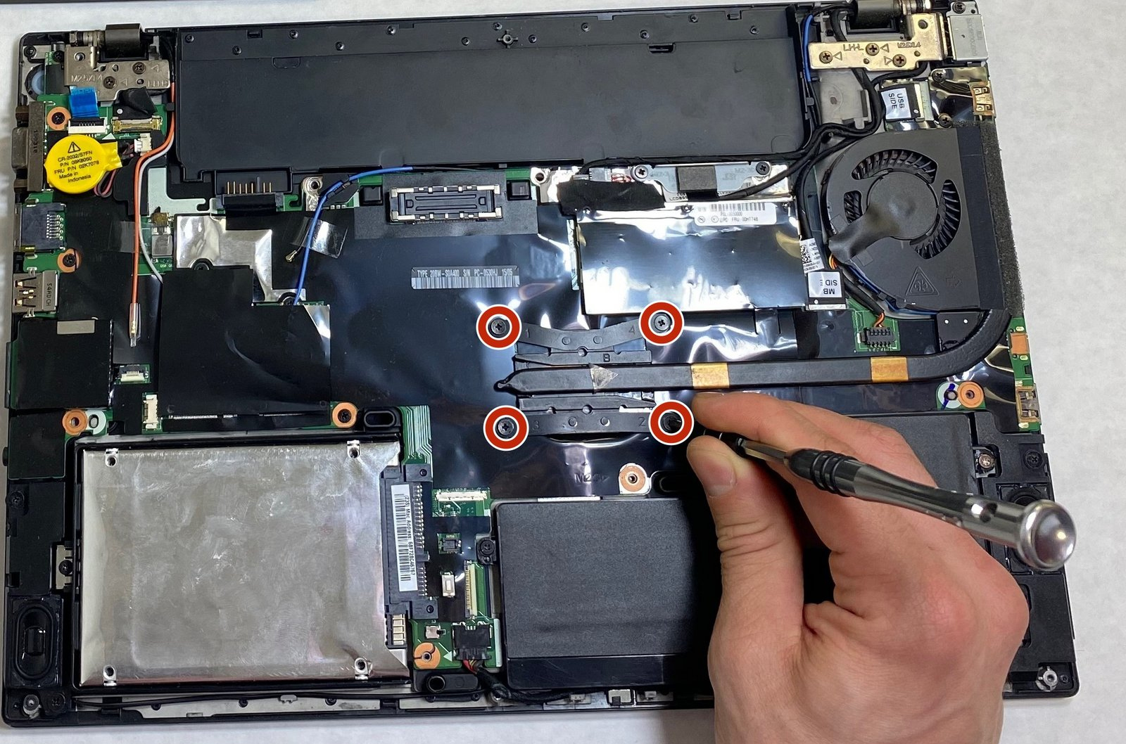 Internal Photo of Lenovo Thinkpad T440S T450S LCD Rear Top Lid Back Cover A case black normal OEM (Thinkpad T450s)
